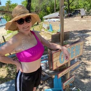 Meet your Posher, Wendy